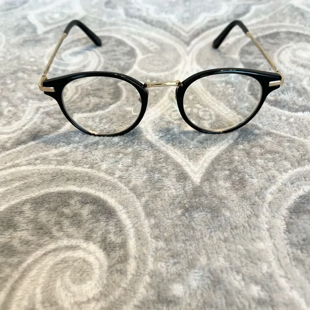 MCM 2610 prescription glasses. Case not included. Script lens removed. - Picture 4 of 12